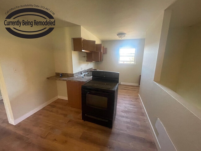 Building Photo - 319 West Blvd N