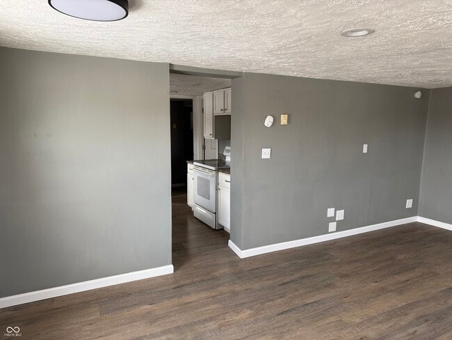 Building Photo - 7881 N 200 W