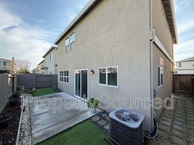 Building Photo - 709 Ephesus Ave