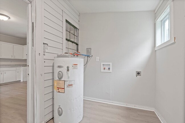Building Photo - NEW INVENTORY! $0  SECURITY DEPOSIT REQUIR...