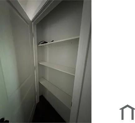 Building Photo - 1610 Line Cir