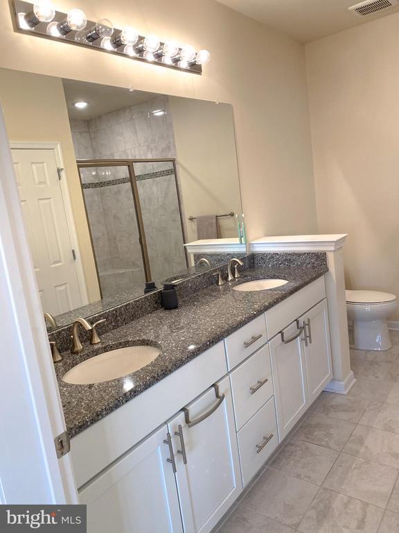 Building Photo - 5333 Palomino Ct