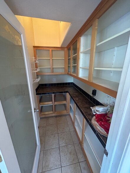 Kitchen Pantry - 9385 Burchell Rd