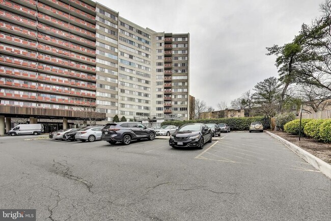 Building Photo - 5340 Holmes Run Pkwy