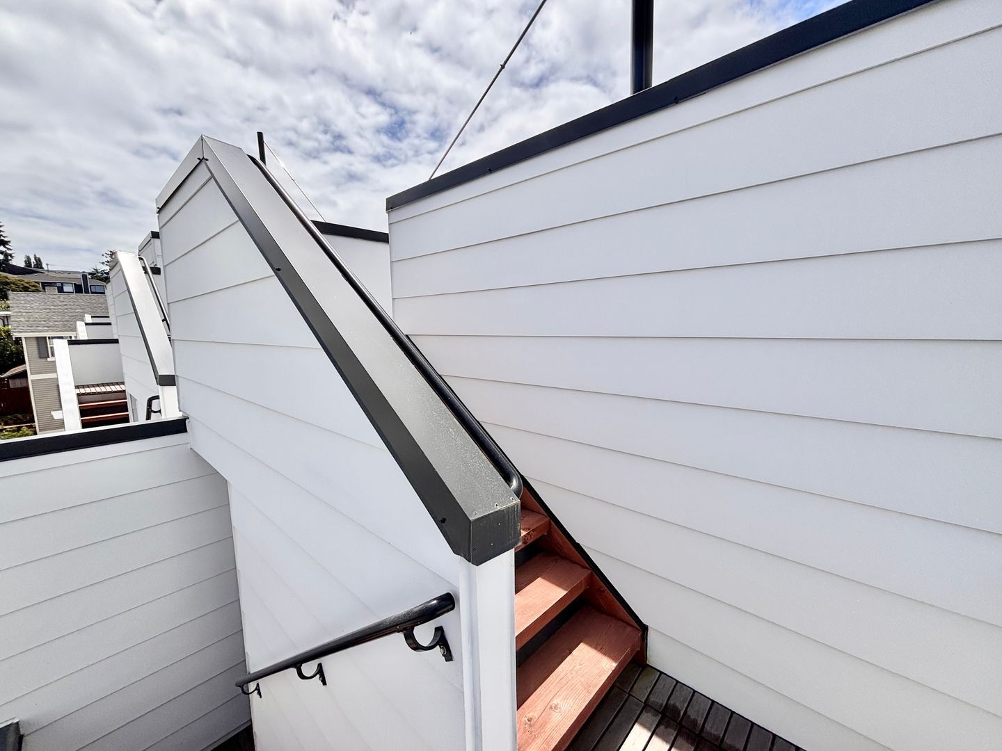 Building Photo - 3646 13th Ave W