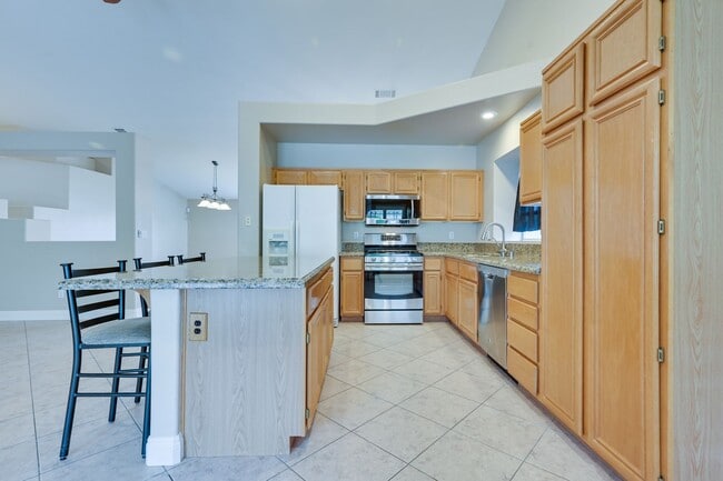 Building Photo - 561 Pacer Terrace