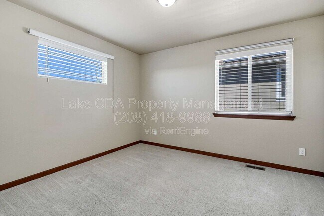 Building Photo - 3768 E Bogie Dr