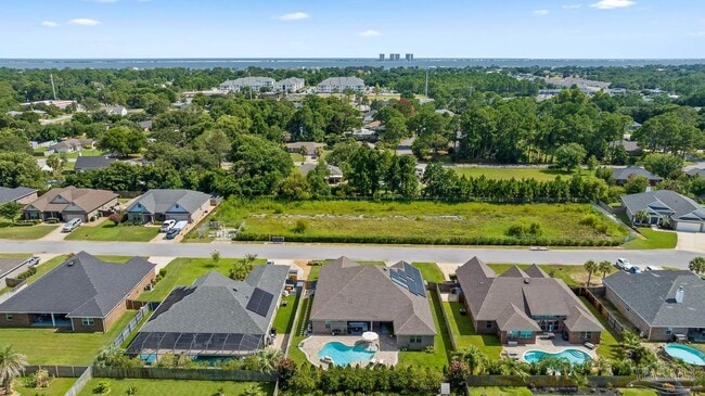 Building Photo - 3552 Pelican Bay Cir