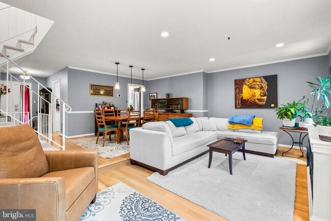 Building Photo - 9033 Blarney Stone Dr