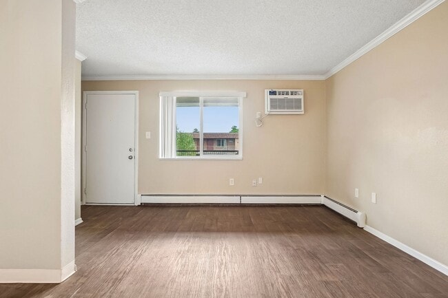 Interior Photo - Knollwood and Tanglewood Apartments