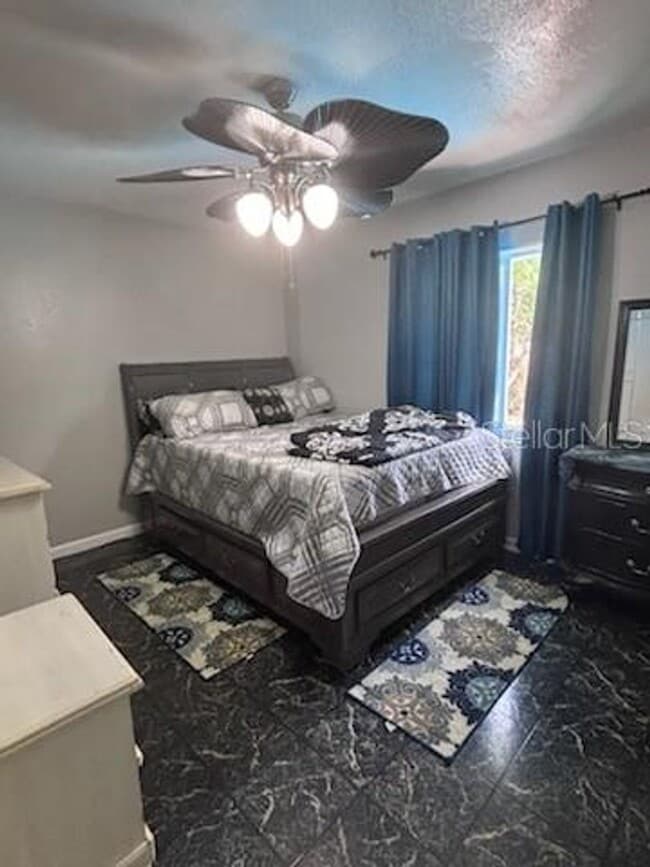 Building Photo - Auburndale Pool home