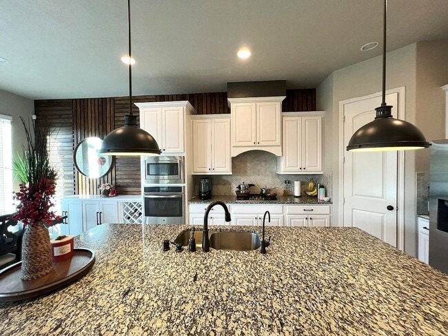 Building Photo - 9447 Scanlan Heights Ln