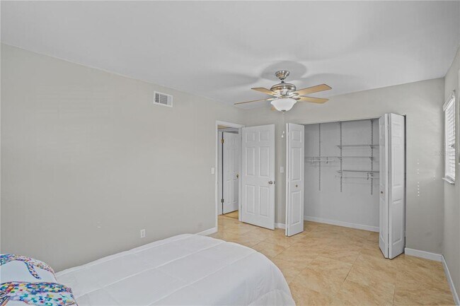 Building Photo - 1750 Belleair Forest Dr