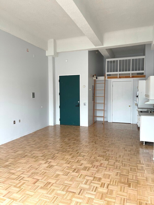 Building Photo - 70 Brookline Ave