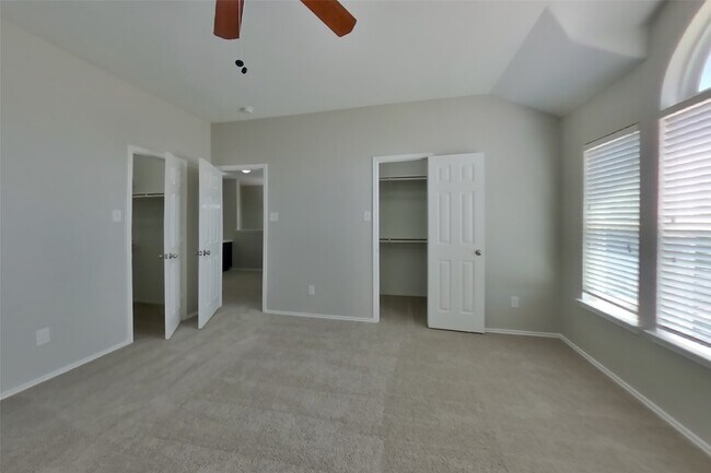 Building Photo - 8515 Bartletts Harbor Ct