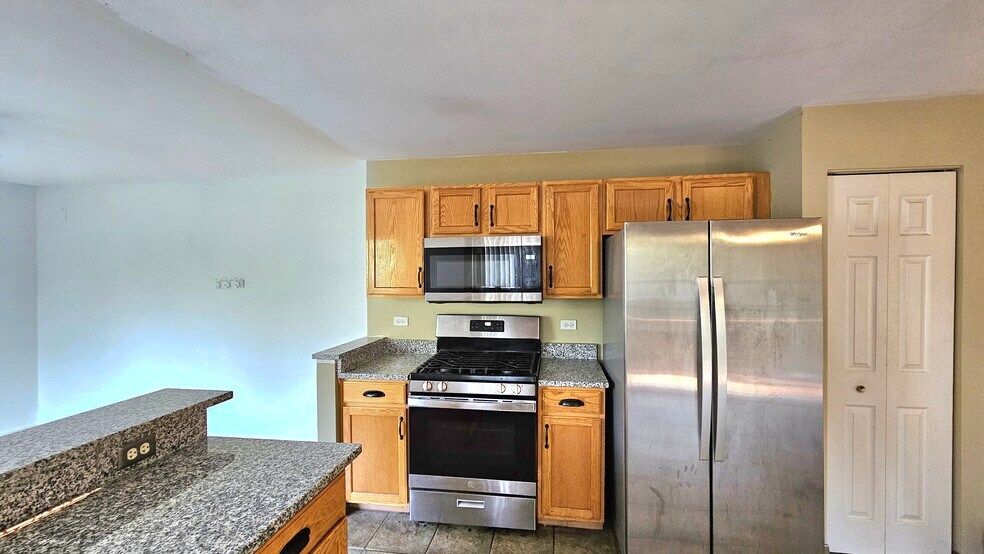 Kitchen - 1421 Meadowsedge Ln