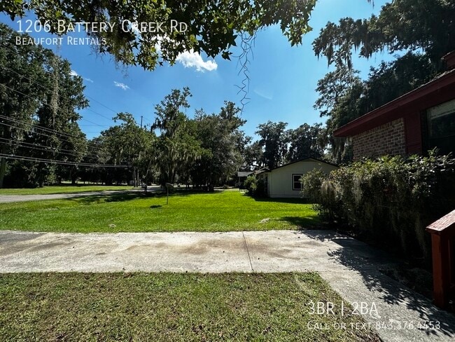Building Photo - 1206 Battery Creek Rd