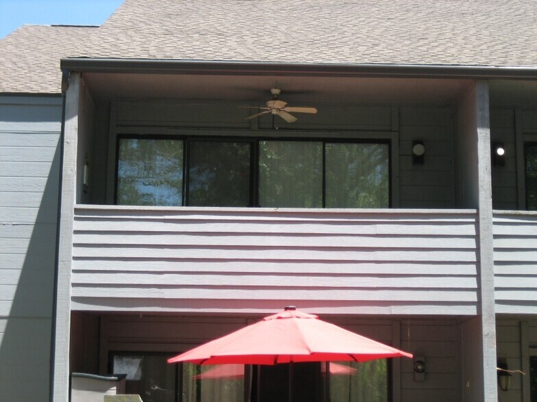 Building Photo - 1156 N Alston St