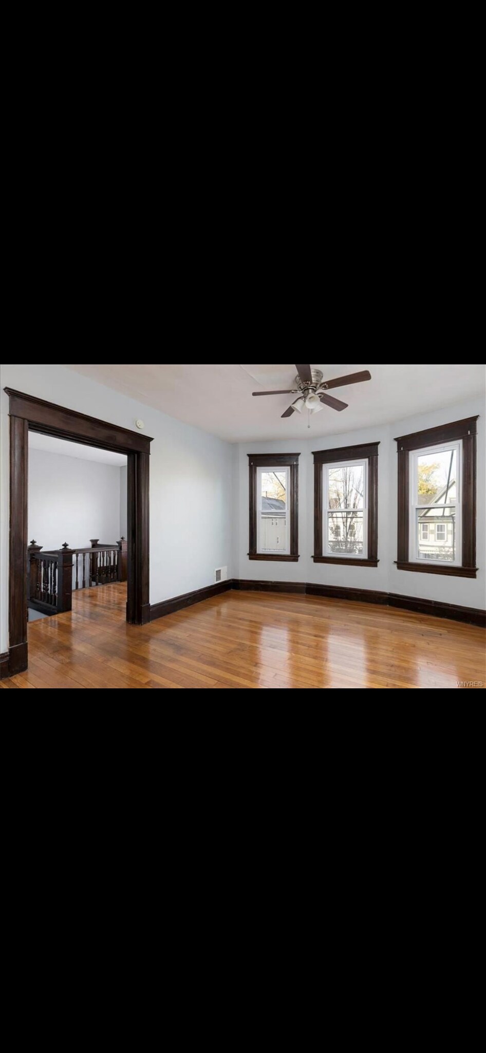 Building Photo - 431 Hoyt St