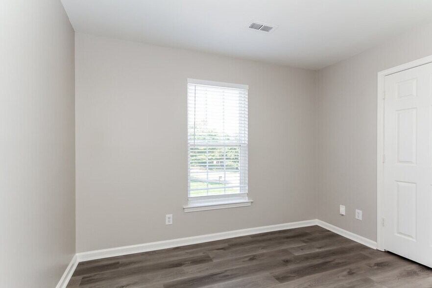 Building Photo - 1322 Rumstone Ln
