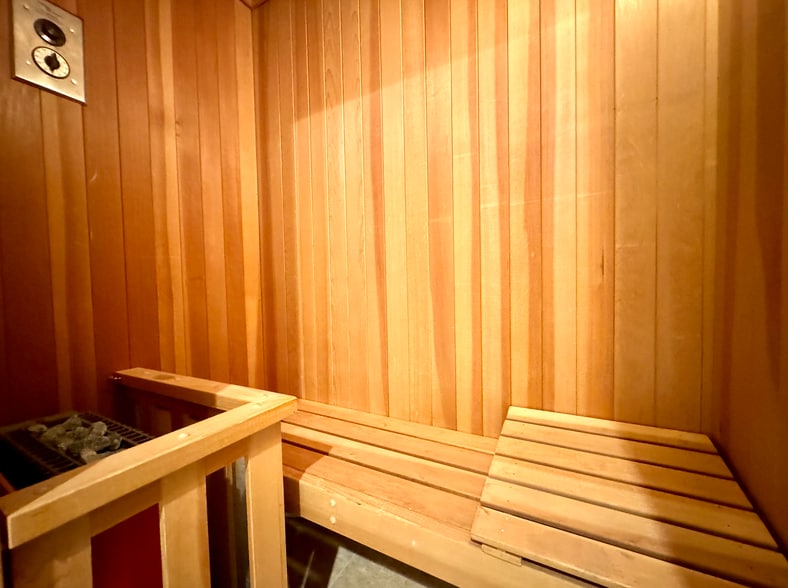 Building Photo - 1930 S Beverly Glen Blvd