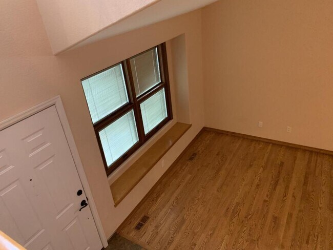 Building Photo - 20313 Vista Cir