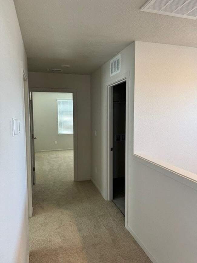 Building Photo - BRAND NEW 4 BEDROOM HOUSE W/ UPGRADES
