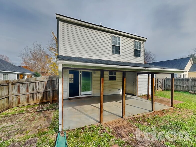 Building Photo - 3033 Winners Cir SW