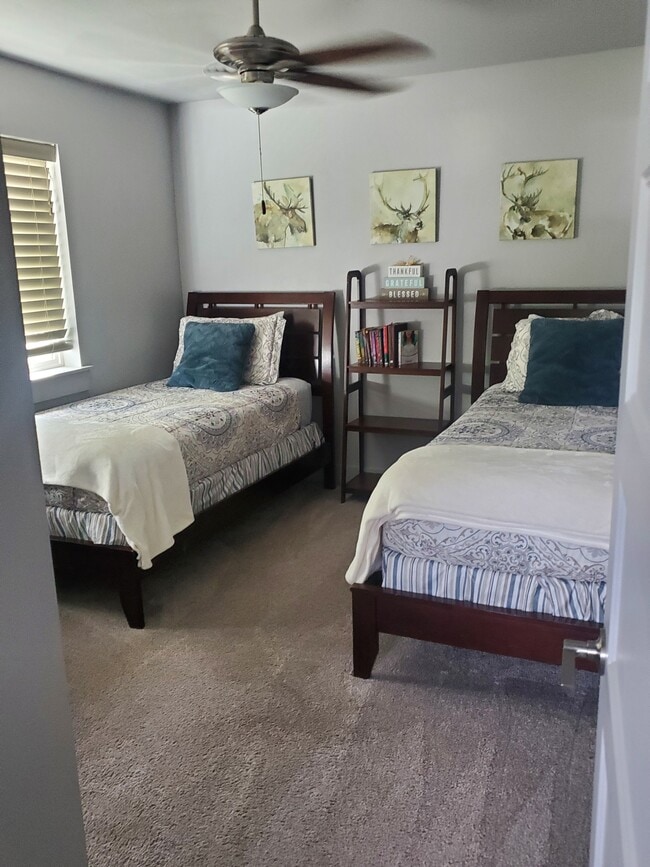 Bedroom 3/ - 1724 N Solomon Ct