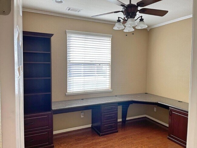Building Photo - 1436 Bello Dr