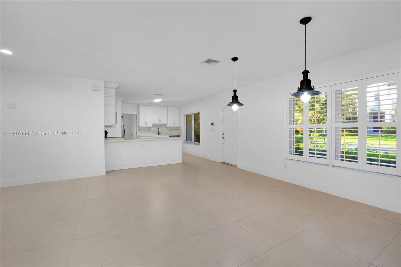 Building Photo - 5990 SW 86th St