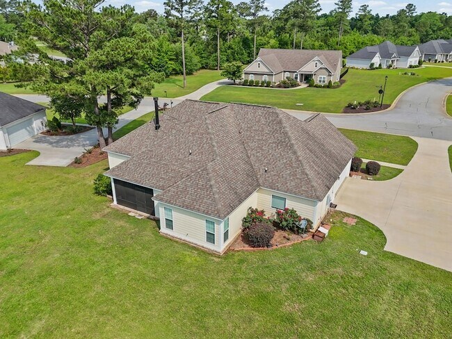 Building Photo - 128 Thistledown Dr