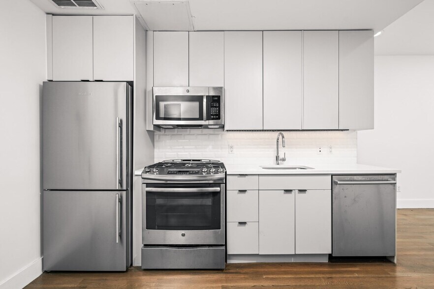 Building Photo - 155 Attorney St