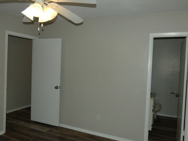 Building Photo - 3-Bedroom Home- LVP Throughout