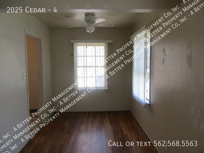 Building Photo - 2025 Cedar-4