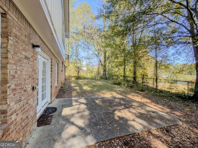 Building Photo - 518 Barbashela Cir