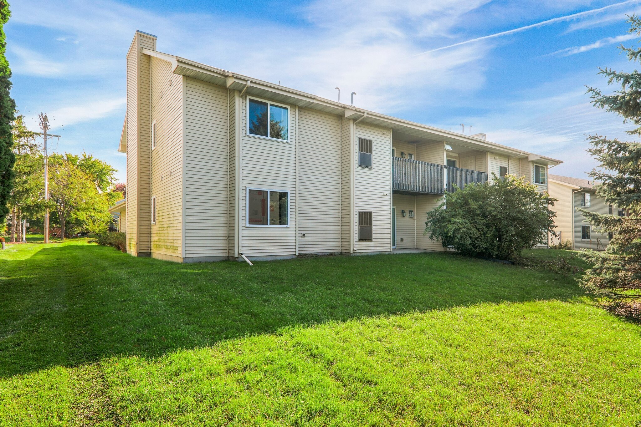 Building Photo - 838 N Thompson Dr