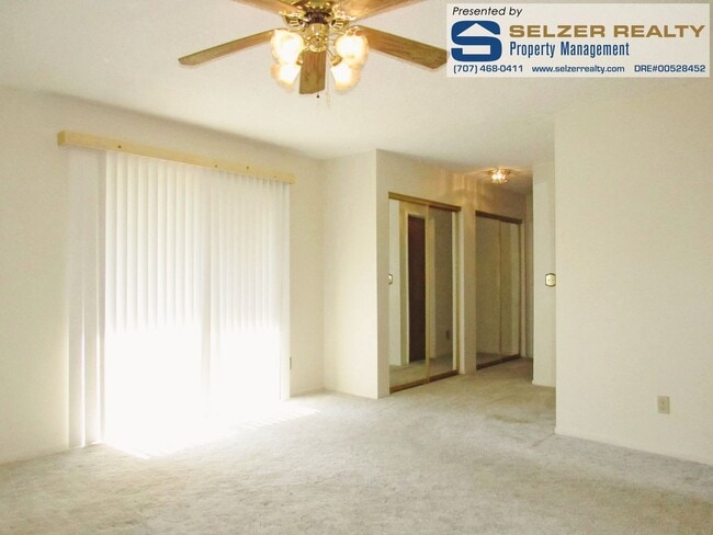 Building Photo - Roomy 3 bd. home in a beautiful Brooktrail...