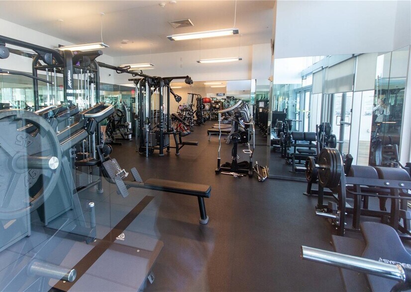 Building Photo - 92 SW 3rd St