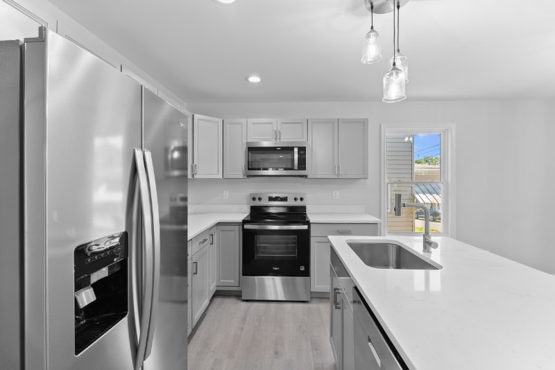 Building Photo - 2410 Poplar St