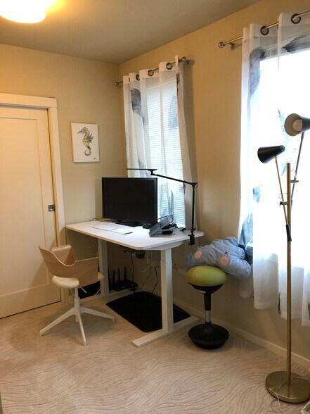Bonus Area - 81 Clay St