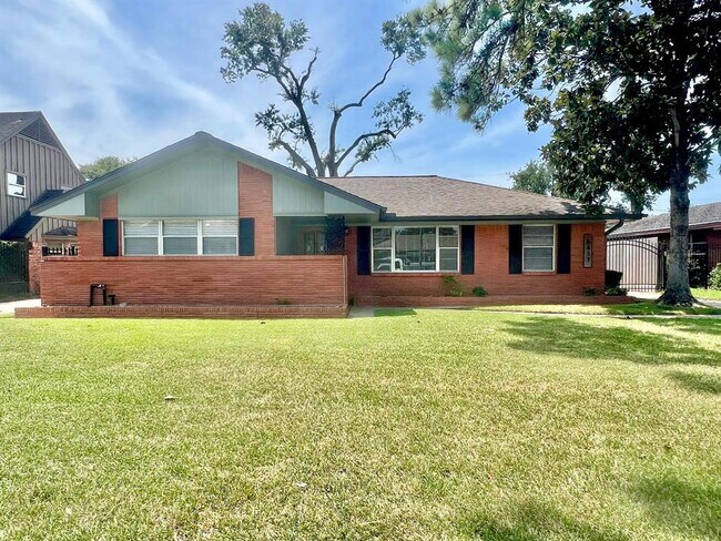 Primary Photo - 6417 Lindyann Ln
