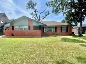 Building Photo - 6417 Lindyann Ln