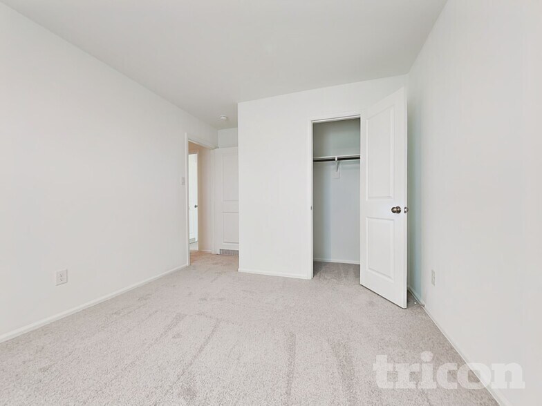 Building Photo - 18613 Rosehill Pr Dr