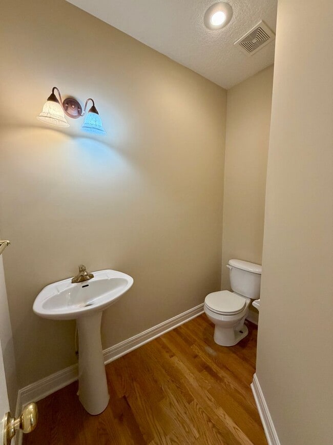 Building Photo - {9309} Well Maintained Two Story in Quiet Neighborhood + Harmony Elementary, Harmony Middle and B...