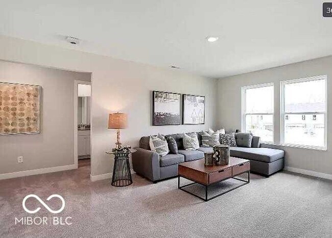 Building Photo - 11387 Plough St