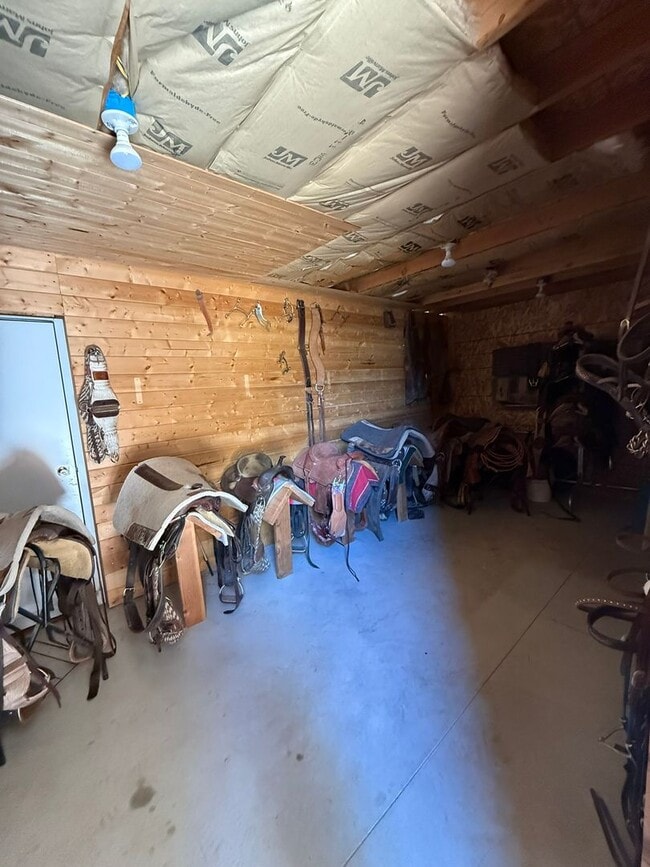 Building Photo - Dream Stevensville Horse Property on 8 acres