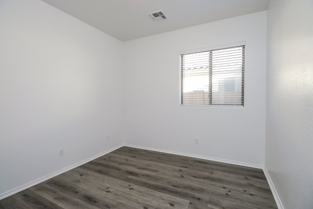 Building Photo - 2331 W St Catherine Ave