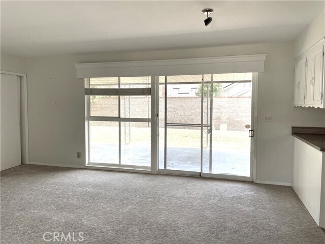 Building Photo - 3001 Coleridge Dr