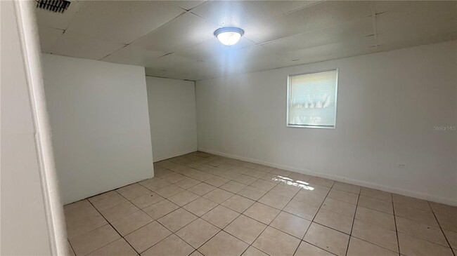 Building Photo - 625 19th St
